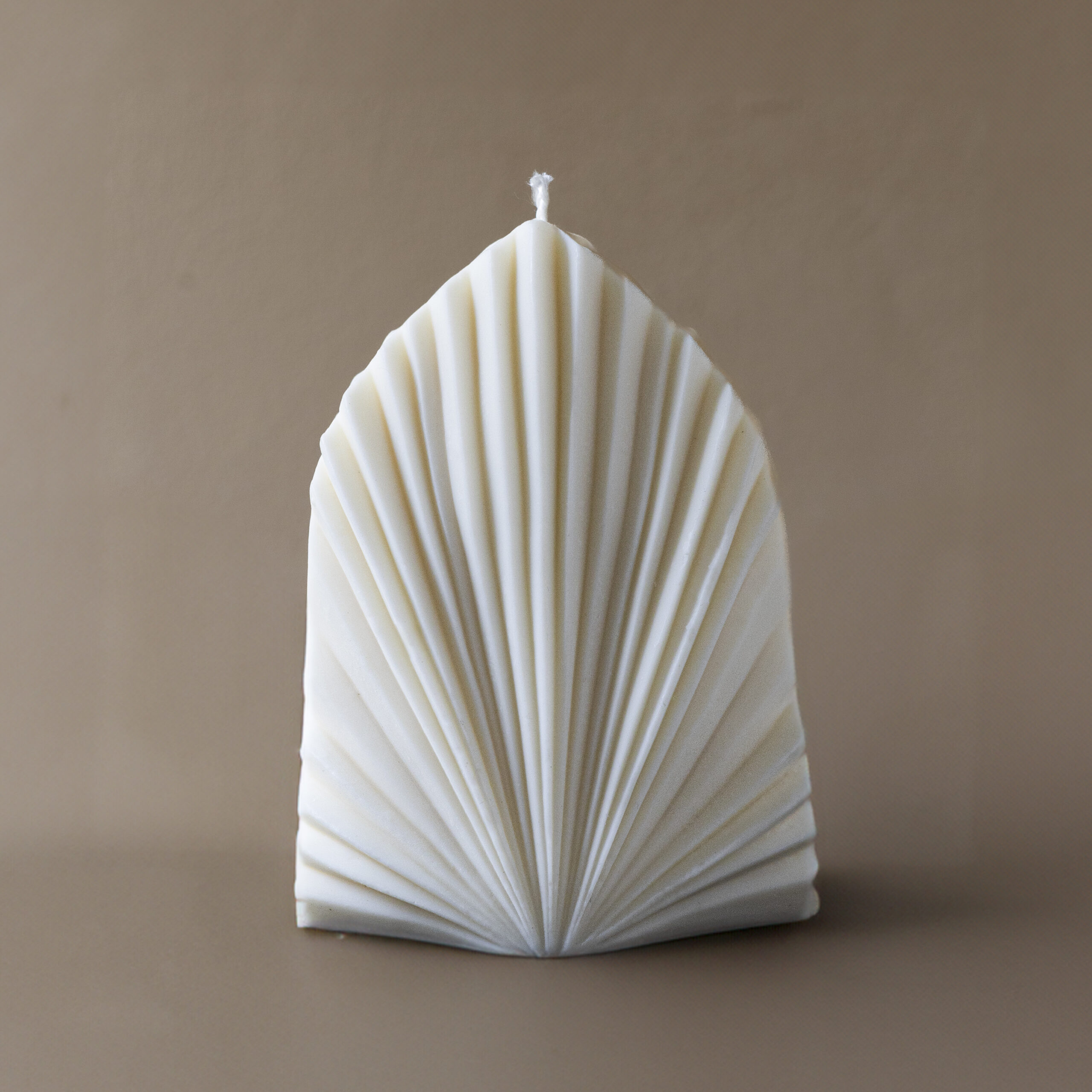 Vela de soja decorativa perfumada hecha a mano. Colección Decor Santaló Candles. Vela Maldives