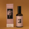 Home Spray con fragancia de rosa blanca y pera en envase de vidrio ámbar