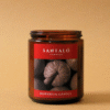 Vela Aromática con fragancia de mandarina y albahaca en envase de vidrio ámbar